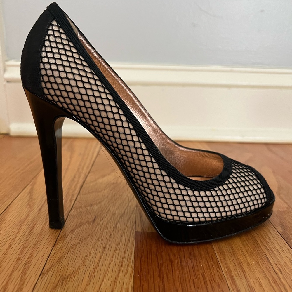 d&g peep toe pumps